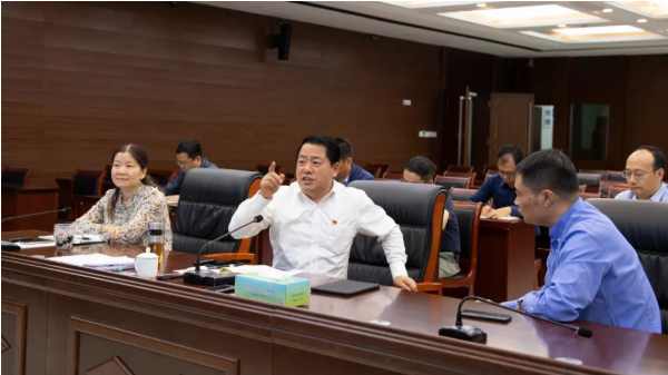 省生态环境厅党组书 记、厅长王仲田在线督导检查全省重点领域污染排放监管情况